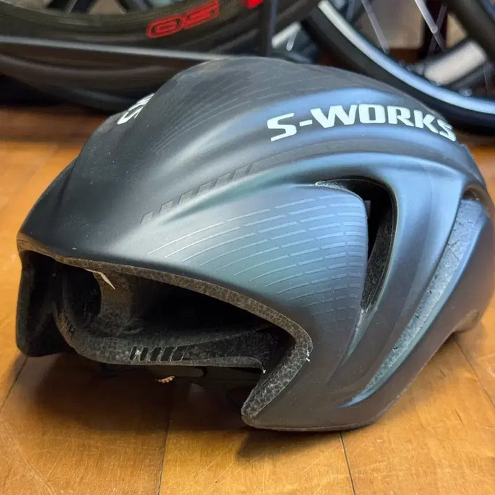 [BUNJANG] Specialized S-Works Evade Aero Road/Fixie Helmet (L) / (L사이즈) 에스웍스 이베이드 에어로 로드, 픽시 헬멧