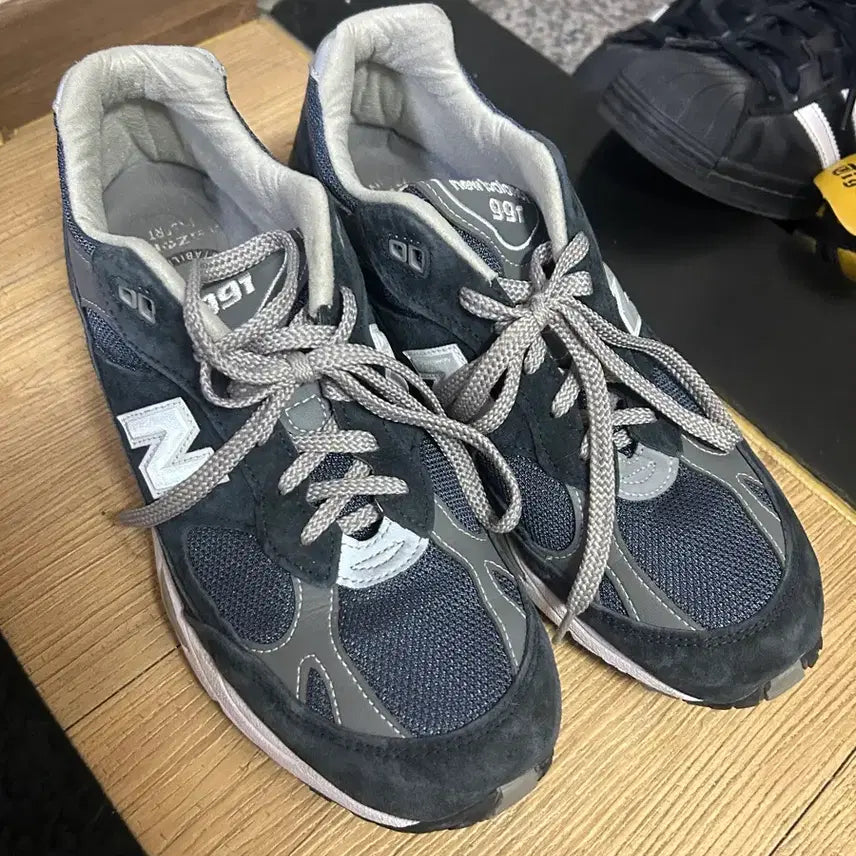 [BUNJANG] New Balance 991 Navy Sneakers / 뉴발란스 991 네이비