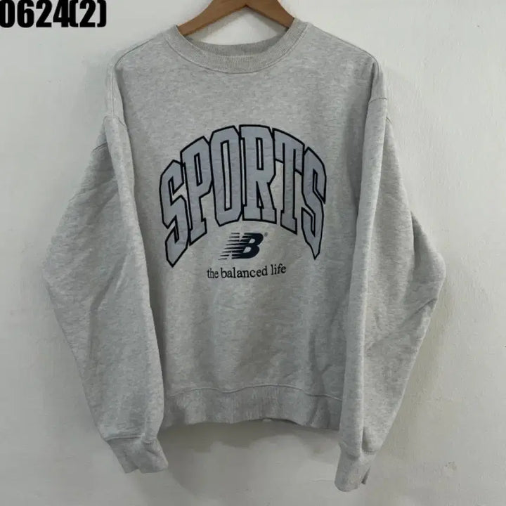 [BUNJANG] New Balance Sweatshirt / 뉴발 맨투맨
