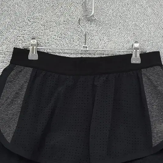 [BUNJANG] New Balance Black Training Shorts M / 뉴발란스 블랙 트레이닝 핫팬츠 반바지 M