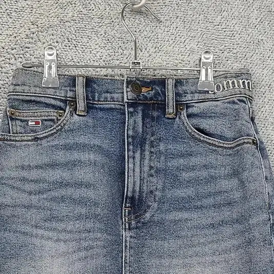 [BUNJANG] Tommy Hilfiger Vintage Wash Denim Mini Skirt XXS / 타미힐피거 빈티지 워싱 데님 미니스커트 XXS