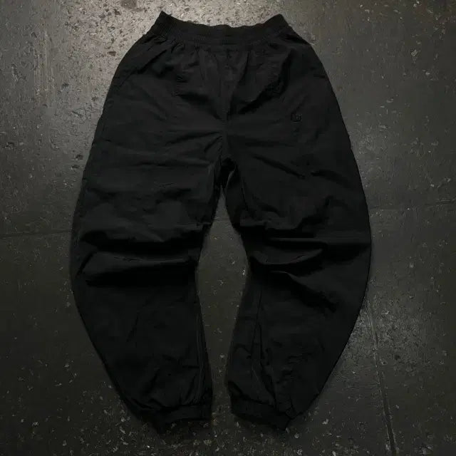 [BUNJANG] Adidas 95 Nylon Jogger Pants / 95 아디다스 나일론 조거팬츠