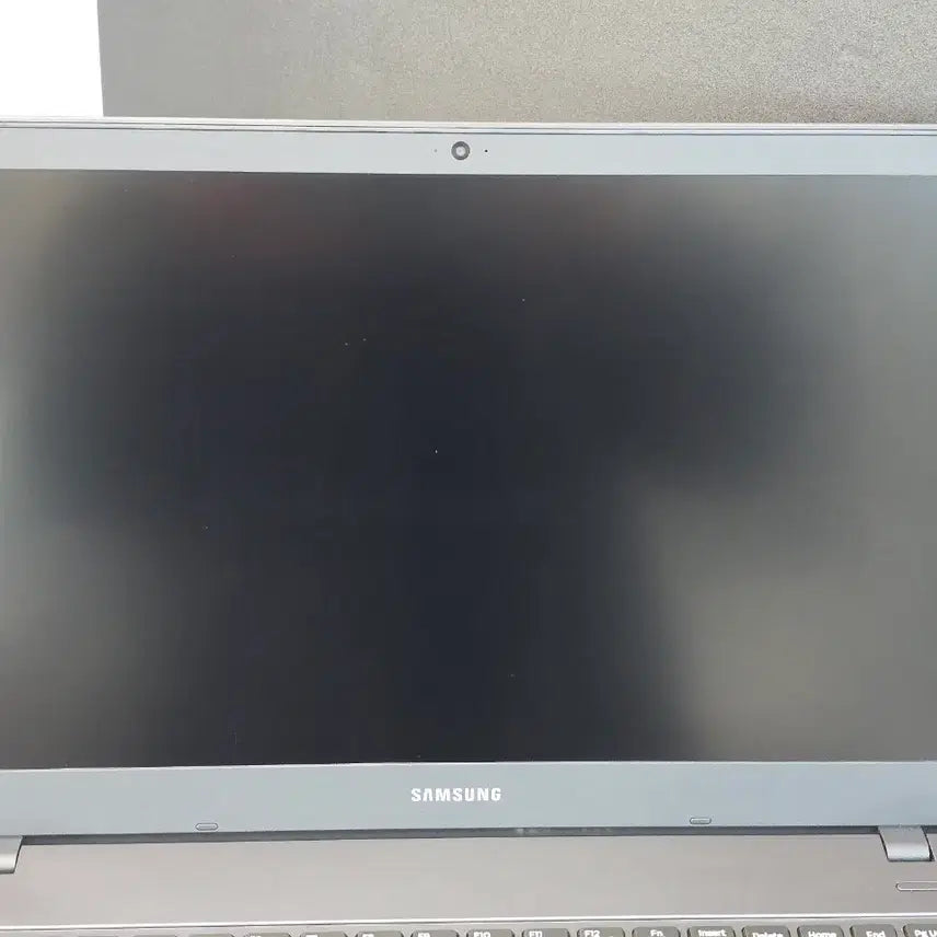 [SOLD OUT] 삼성 노트북5 15.6인치 i5 8세대CPU/SSD256GB 노트북