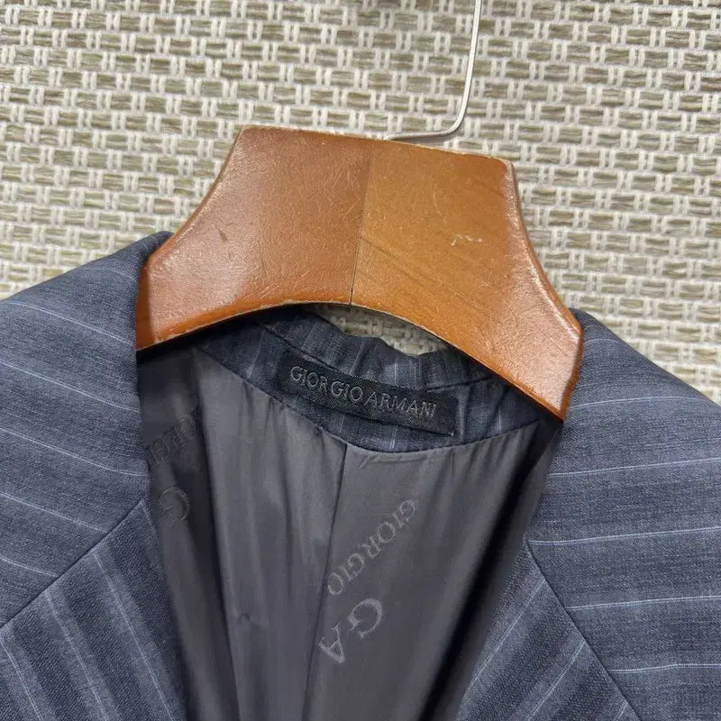 [SOLD OUT] 조르지오 아르마니 울 블레이저 자켓 50 D06485