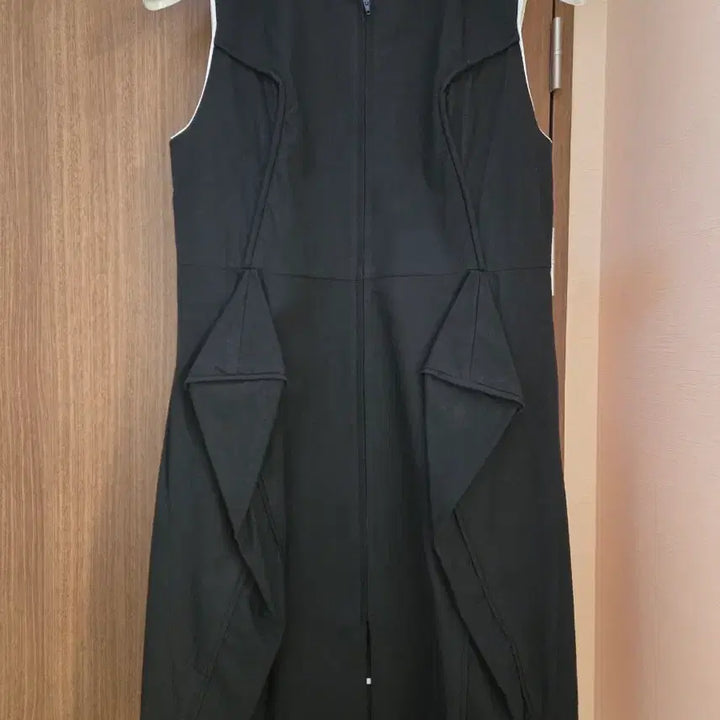 [BUNJANG] KUHO Black Sleeveless Long Vest / 구호 블랙 민소매 롱 베스트