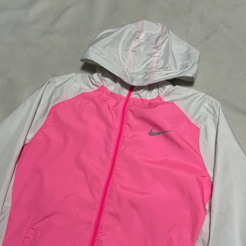 [BUNJANG] Nike Running Colorblock Windbreaker Jacket Pink White / L 나이키 러닝 핑크 화이트 배색 바람막이