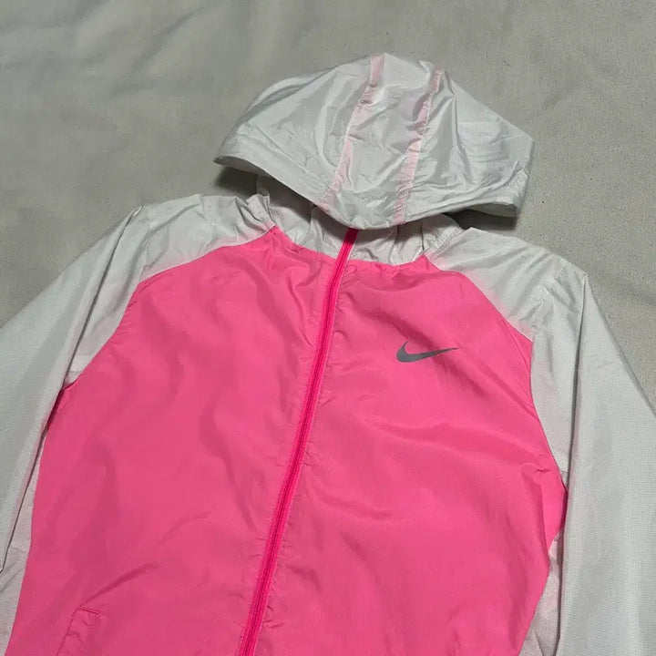 [BUNJANG] Nike Running Colorblock Windbreaker Jacket Pink White / L 나이키 러닝 핑크 화이트 배색 바람막이