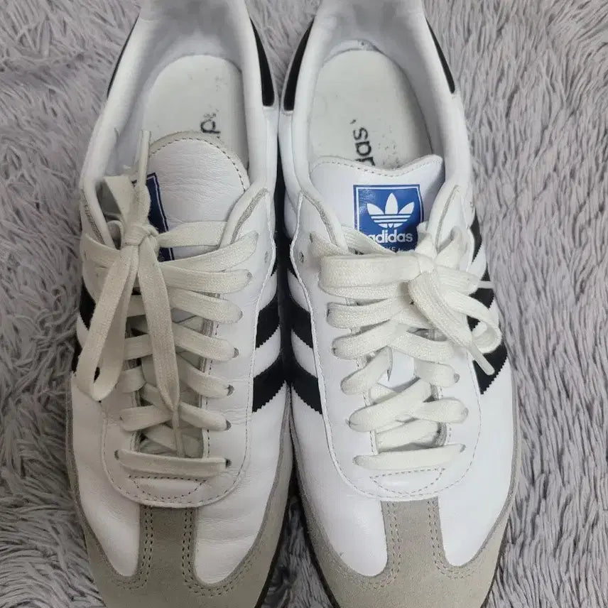 [SOLD OUT] 아디다스 삼바 흰검 스니커즈 275