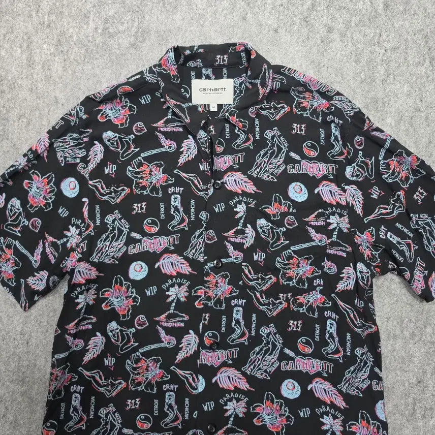 [SOLD OUT] 칼하트 WIP 올오버 파라다이스 프린트 반팔 셔츠 M