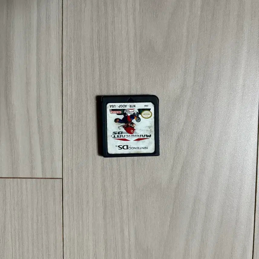 [SOLD OUT] 닌텐도 DS Lite 블랙 본체 + 충전기