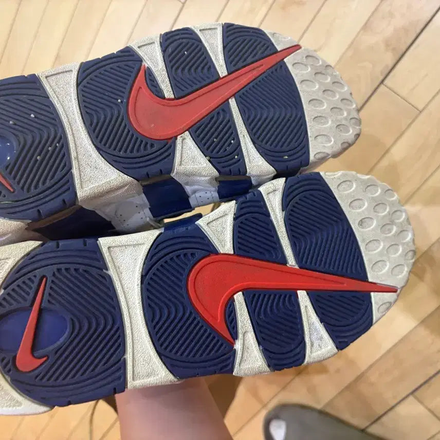 [SOLD OUT] 나이키 에어모어 업템포닉스