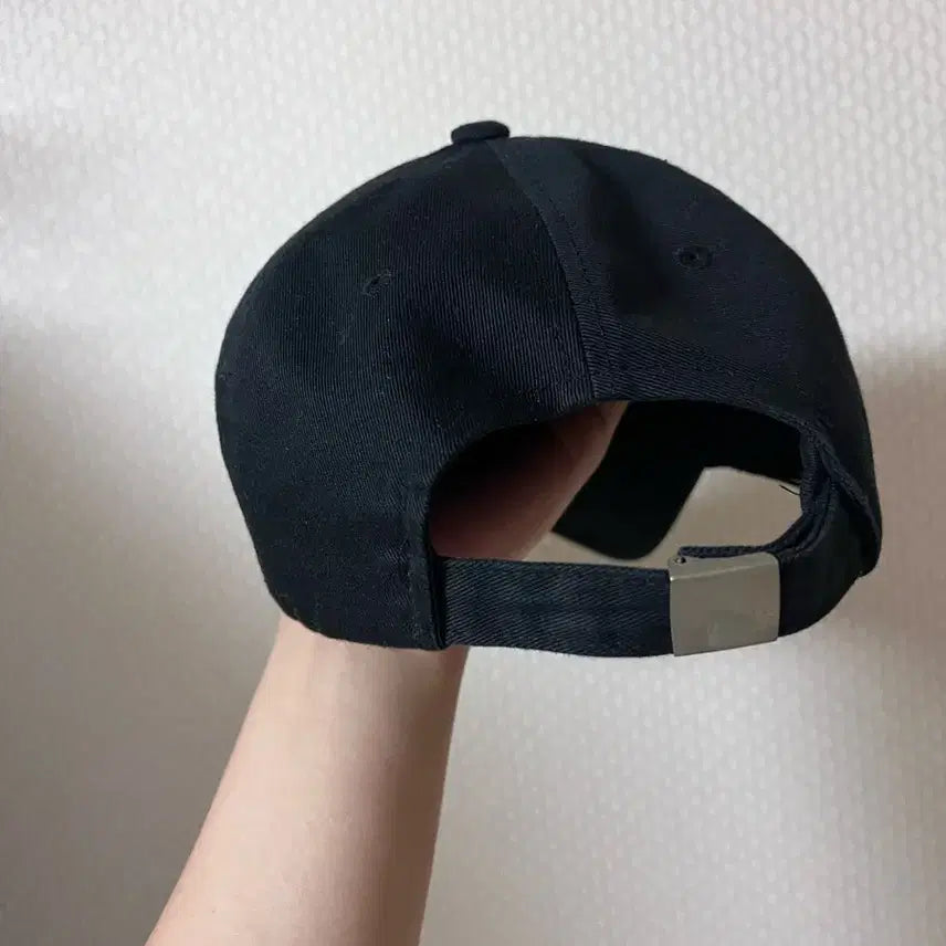 [SOLD OUT] 더콜디스트모먼트 볼캡 L 블랙
