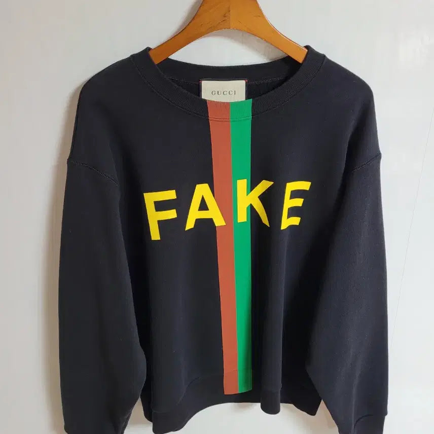 [SOLD OUT] [M] 구찌 블랙 페이크 낫 맨투맨 635847 XJCXY