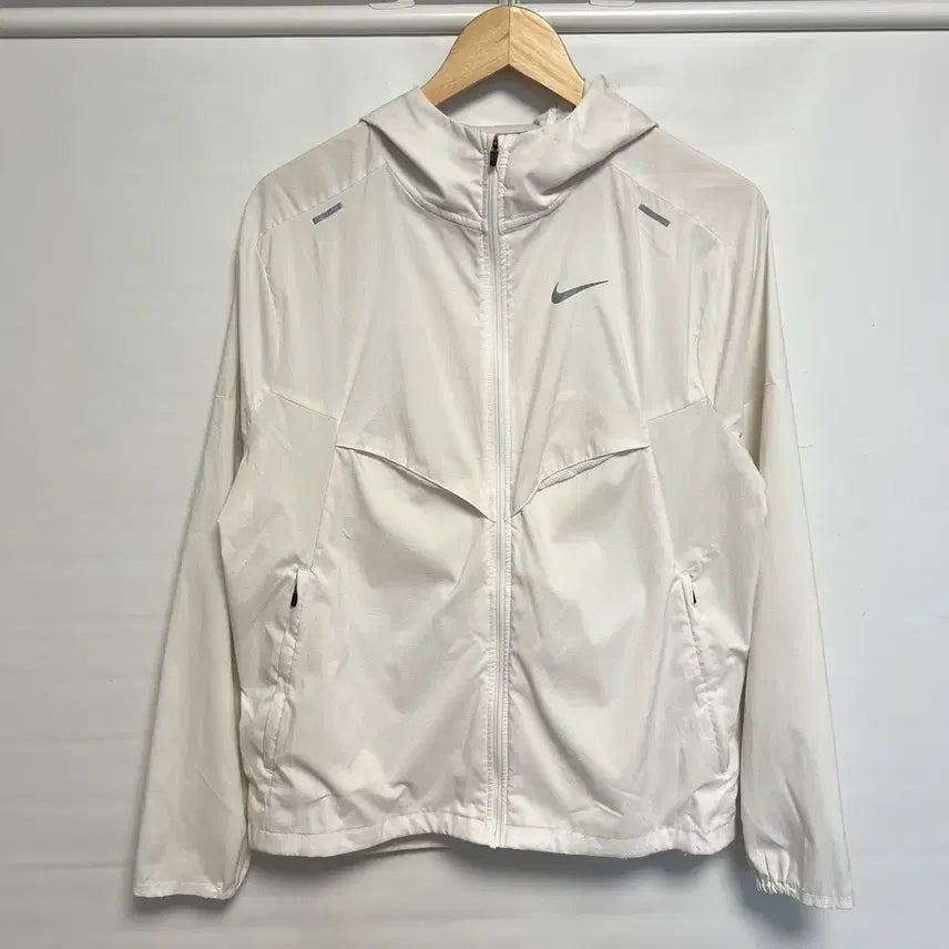 [SOLD OUT] [정품/M] 나이키 리펠UV 윈드러너 화이트 런닝 바람막이