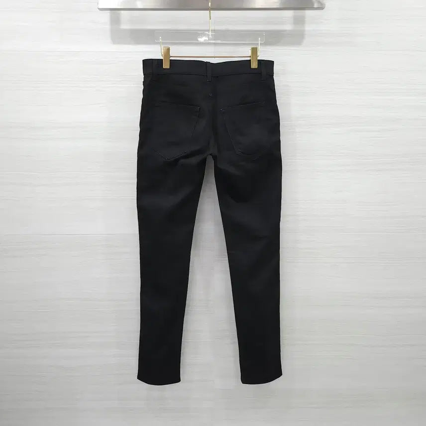 [SOLD OUT] 30 / 생로랑 블랙 코팅진 484345