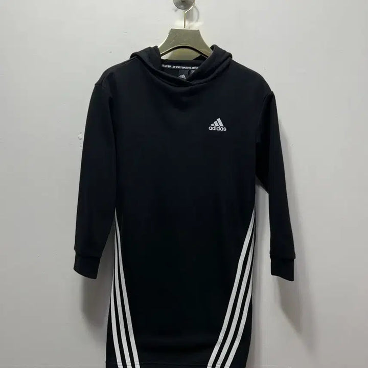 [SOLD OUT] 아디다스 여성 후드 원피스 블랙 130사이즈