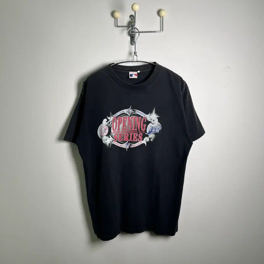 [SOLD OUT] MLB 엠엘비 오프닝 시리즈 그래픽 반팔 티셔츠