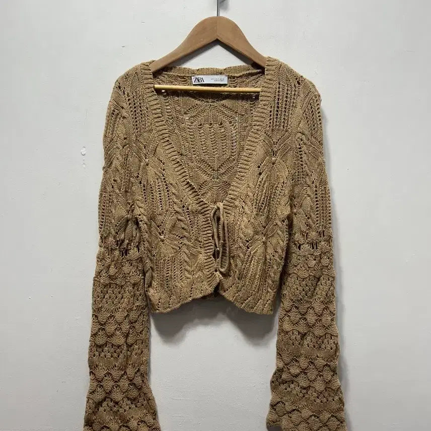 [SOLD OUT] 자라 니트 가디건 베이지 S