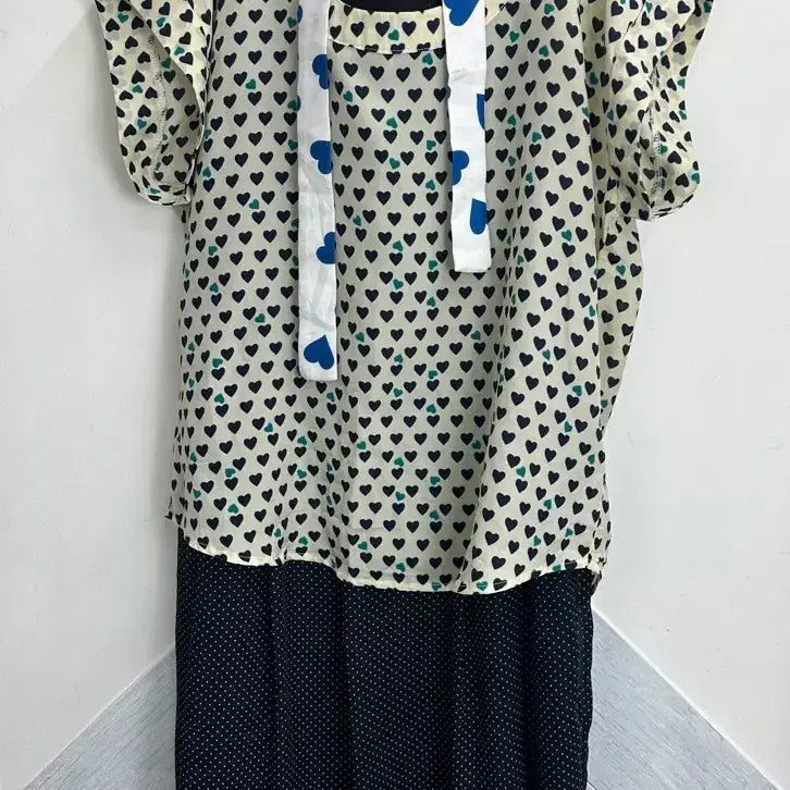 [SOLD OUT] 일본빈티지 러블리 괴짜 패턴 블라우스 도트원피스 레이어드 코디세트