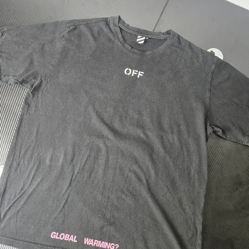 [SOLD OUT] 오프화이트 반팔 티셔츠 블랙