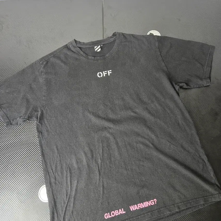 [SOLD OUT] 오프화이트 반팔 티셔츠 블랙