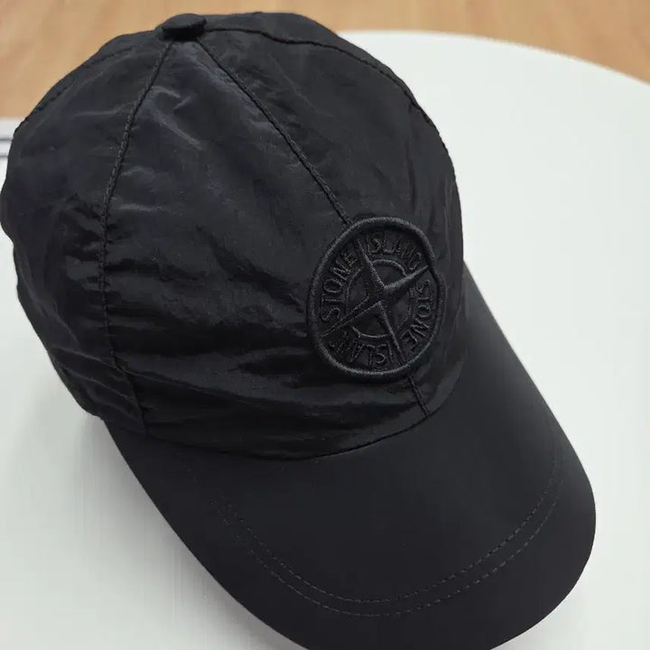 [SOLD OUT] [매장판] 스톤아일랜드 나일론 볼캡 블랙 L