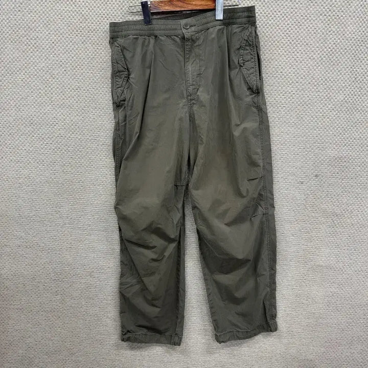[SOLD OUT] 유니클로 츄리닝바지 M D06473