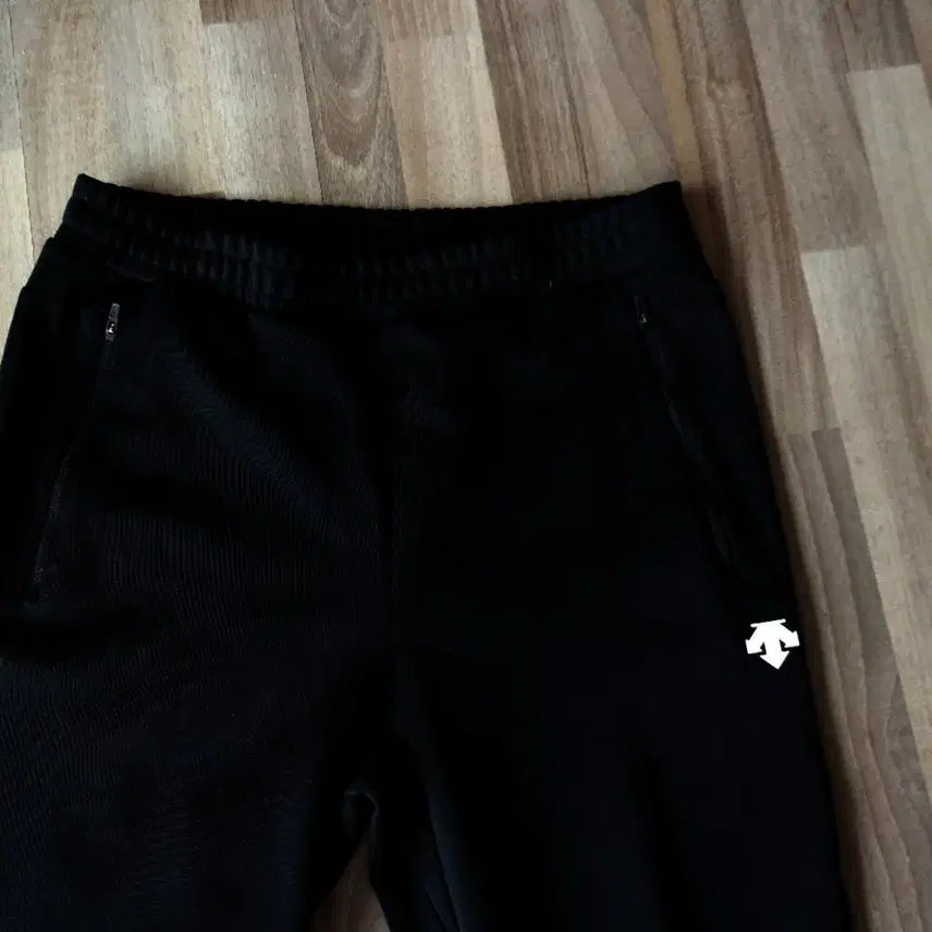 [SOLD OUT] 데상트바지/30~32사이즈/정품/최상급