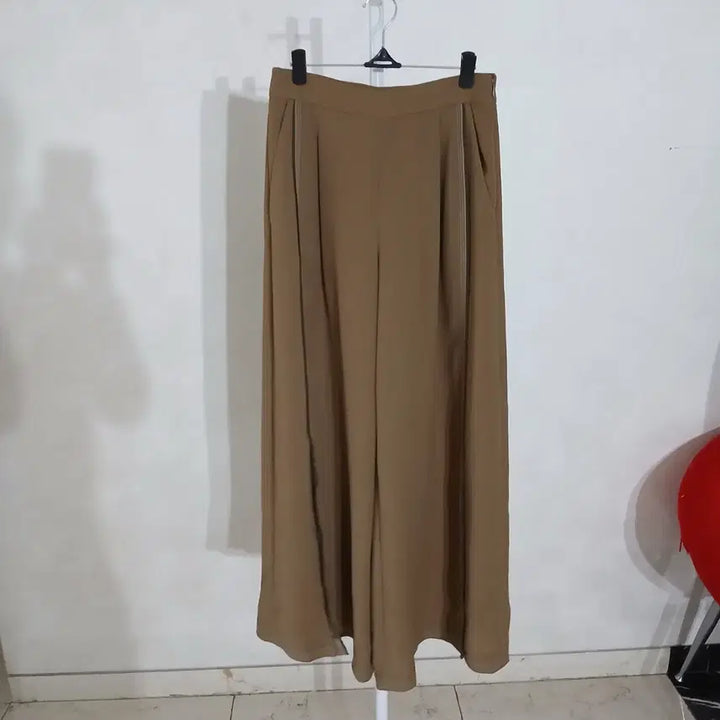 [SOLD OUT] 시스템 쿨소재 슬릿 와이드 팬츠