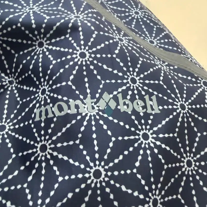 [BUNJANG] Montbell Detail Pattern Windbreaker / 몽벨 디테일 패턴 바람막이