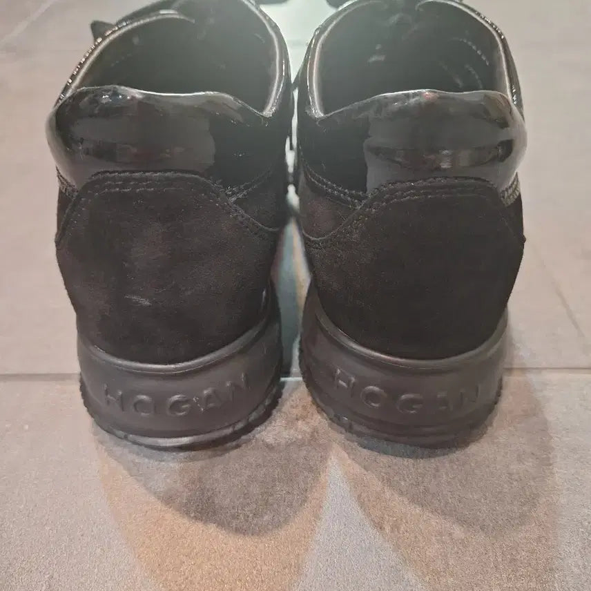 [BUNJANG] Hogan Low Profile Casual Leather Sneakers / 호간 로우 프로파일 캐주얼 가죽 스니꺼즈
