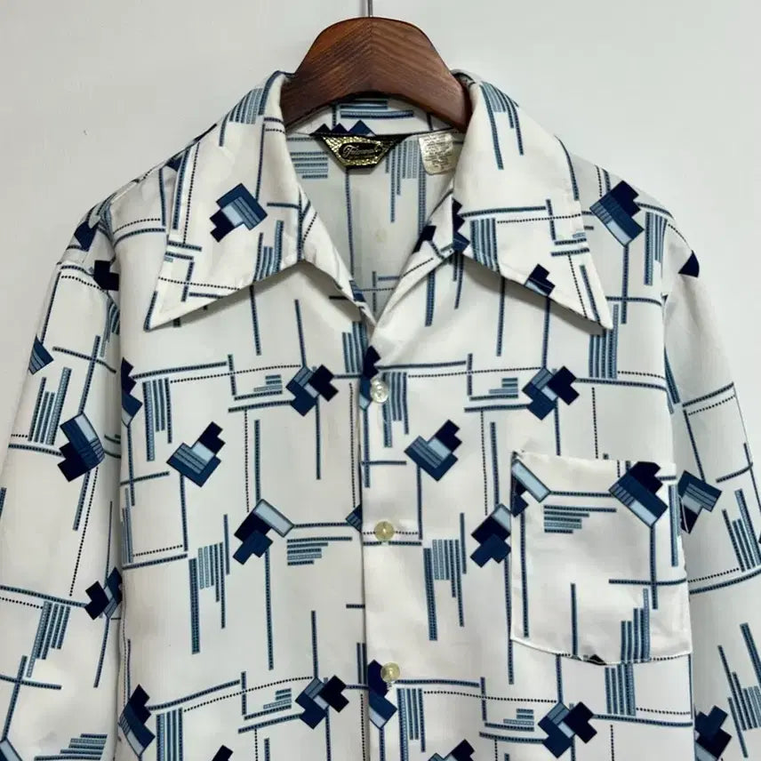 [BUNJANG] Vintage 70s Triumph Patterned Shirt / 빈티지 70s Triumph 패턴셔츠