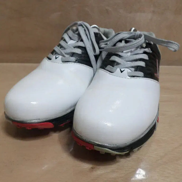 [BUNJANG] Callaway White Golf Shoes (260mm) / 휘리릭구제 260 캘러웨이 화이트 골프화 260624