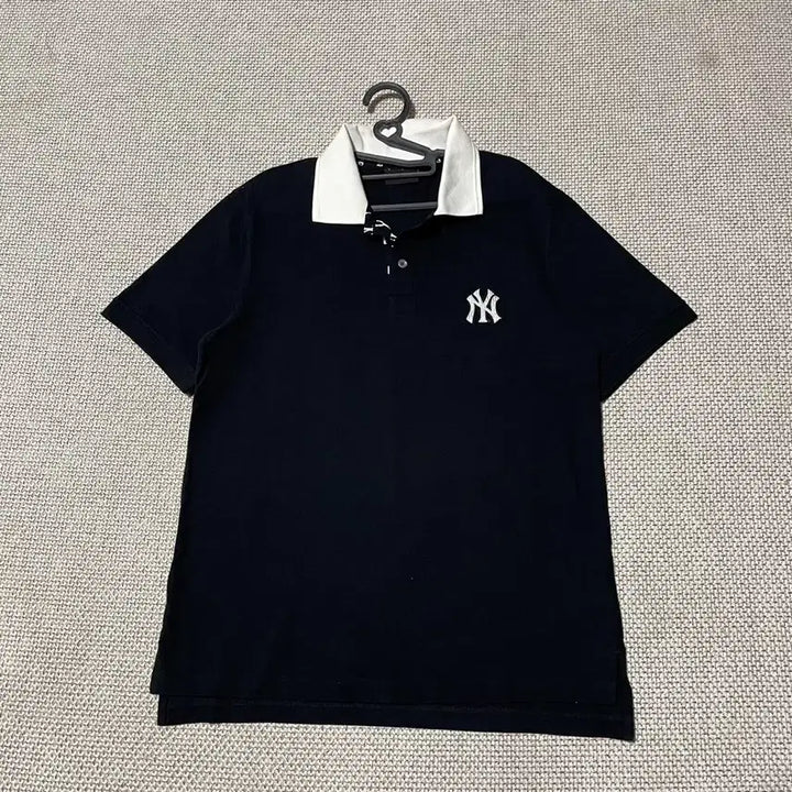 [SOLD OUT] L MLB 뉴욕양키즈 반팔 카라티셔츠 B.8300