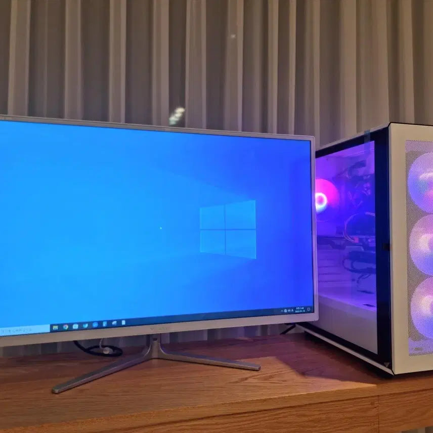 [SOLD OUT] 조립컴퓨터 모니터 풀셋트 32인치 144HZ 데스크탑