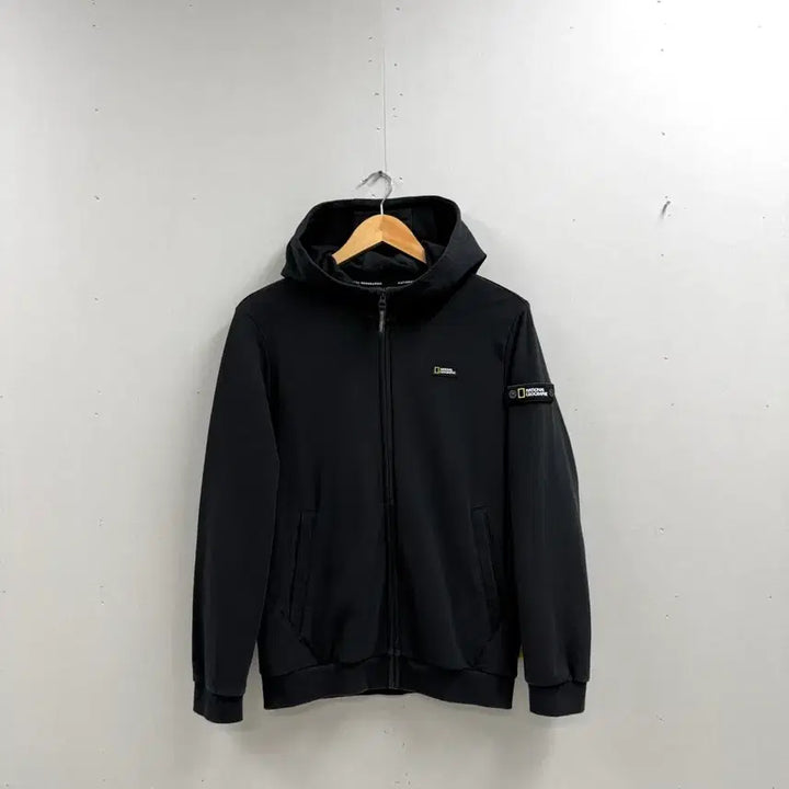 [SOLD OUT] 키즈 160 / 내셔널지오그래픽 와펜 후드집업 블랙