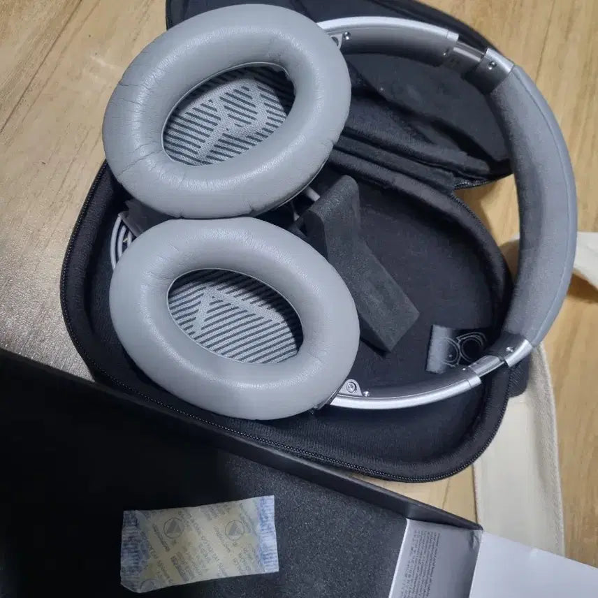 [SOLD OUT] 보스 qc35 2세대 실버