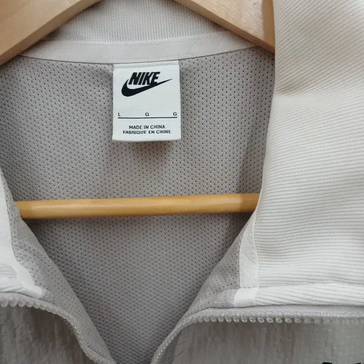 [SOLD OUT] 나이키에어 우븐 아노락 L