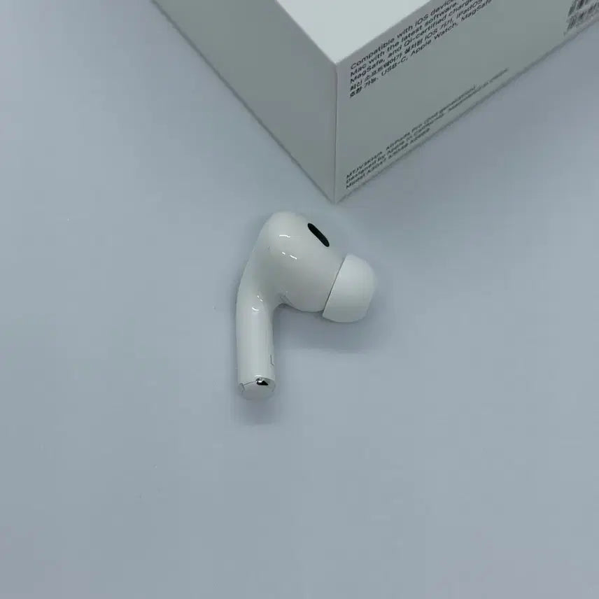 [BUNJANG] Apple AirPods Pro 2nd Generation Left Unit 8-Pin Lightning Version / 택포)에어팟 프로 2세대 왼쪽 SS급 8핀버전