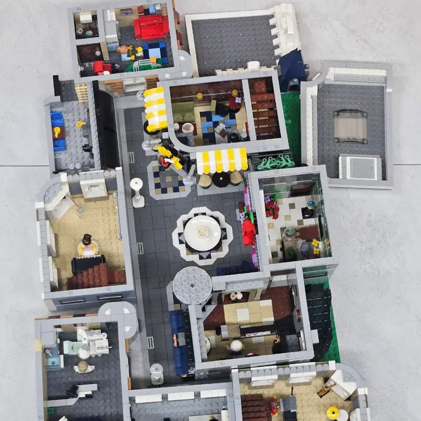 [BUNJANG] LEGO Creator Expert Assembly Square 10255 Building Set / 레고 어셈블리 스퀘어 10255