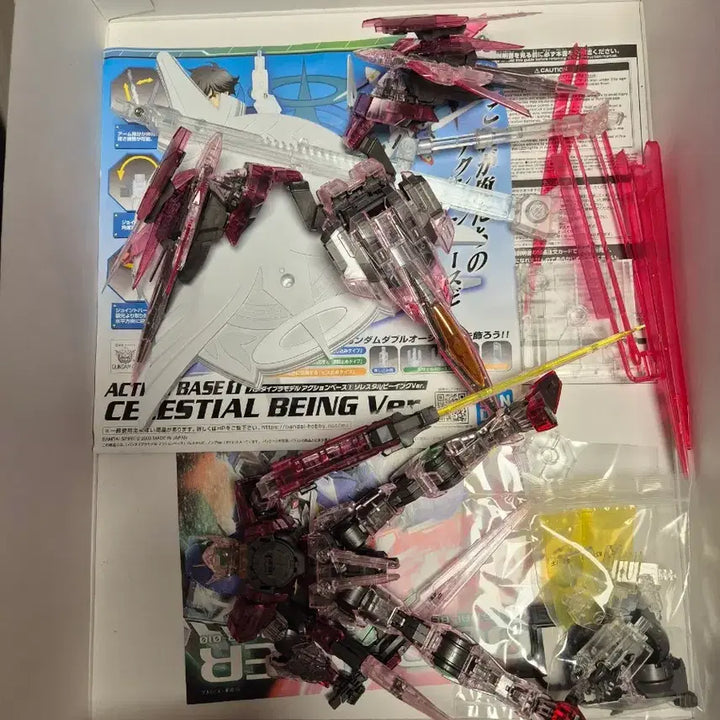 [BUNJANG] Gundam Base Limited Trans-Am Raiser Clear Color MG 1/100 Model Kit / MG 1/100 건담베이스 한정 트랜스암 라이저 클리어 컬러