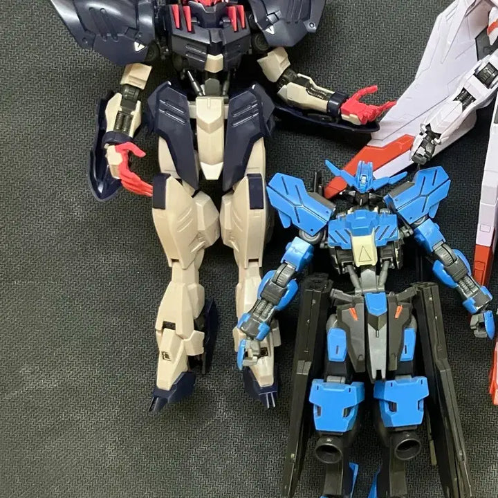[BUNJANG] Bandai HG Gundam Iron-Blooded Orphans Model Kit Bundle Set (8 types, Junk &amp; Pre-Assembled) / HG 건담 철혈의 오펀스 일괄 4종 (가조)