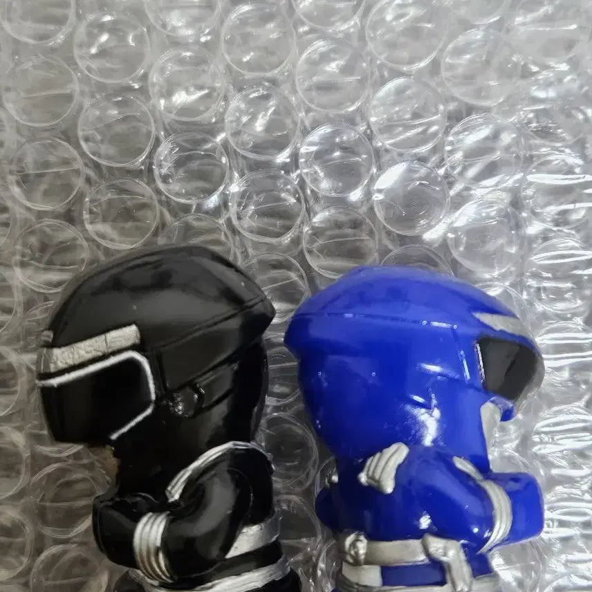[BUNJANG] GoGo Sentai Boukenger Treasure Force Mini Figure Set (2 Types) / 굉굉전대 보우켄쟈 트레저포스 미니피규어 2종