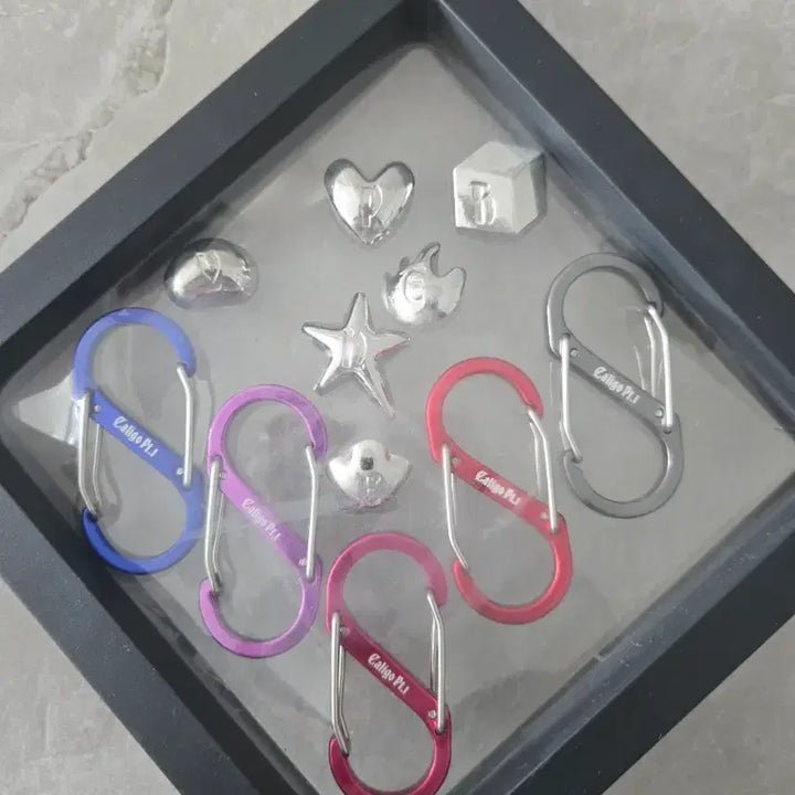 [BUNJANG] PLAVE Carabiner Shoe Charm Set / 플레이브 카라비너 슈참세트