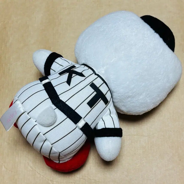 [BUNJANG] LG Twins Baseball Kitty Doll (Sitting) / 엘지트윈스 야구키티인형 앉은키티