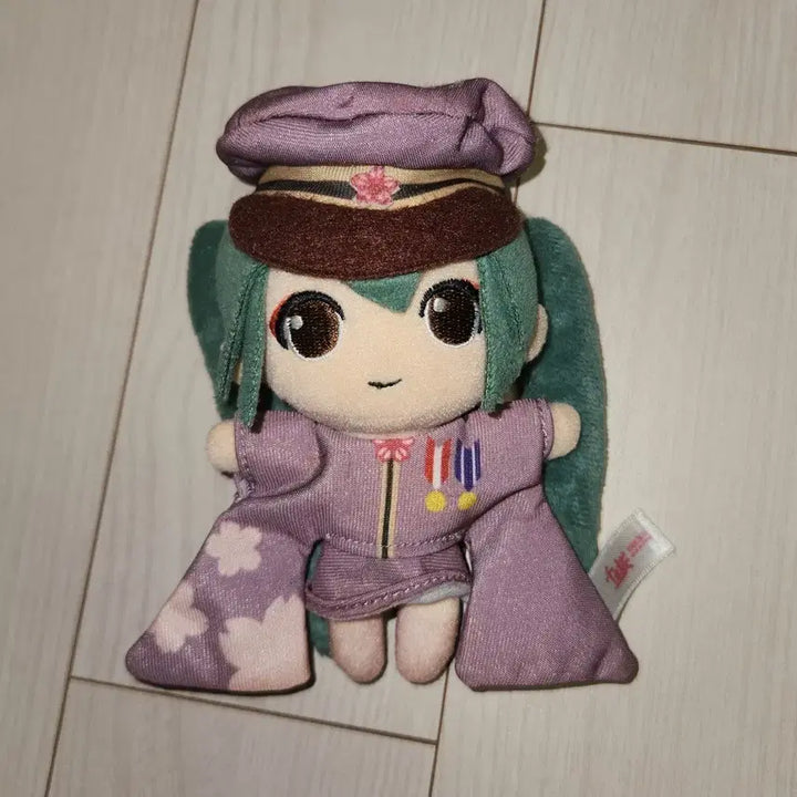 [BUNJANG] Hatsune Miku Senbonzakura Classic Doll Vocaloid Keychain Mascot / 하츠네미쿠 천본앵 키링 고전 인형 보컬로이드 키체인 마스코트