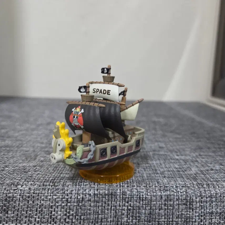 [BUNJANG] One Piece World Collectable Figure Spade Pirates Ship (No Box) / [월콜 WCF] 원피스 월콜 스페이드 해적단 해적선 판매 / [노박스]