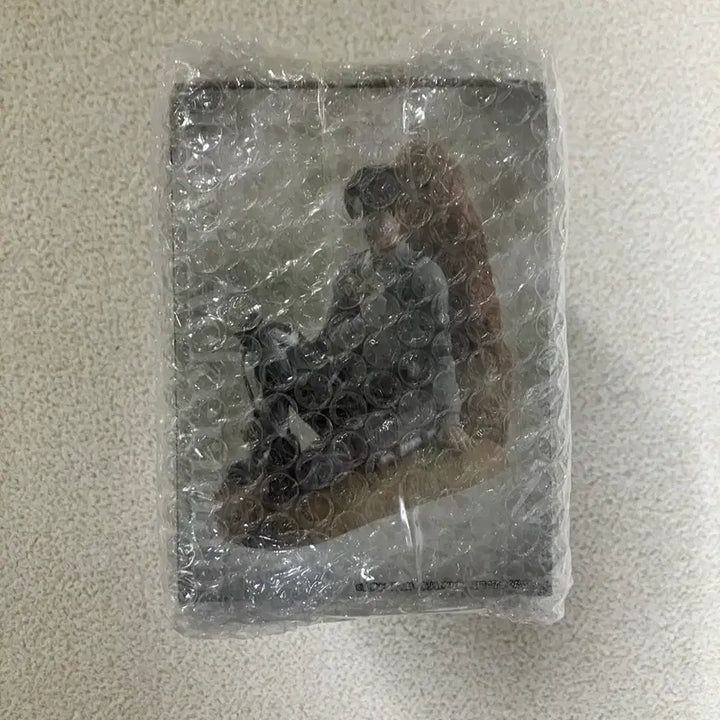 [BUNJANG] Attack on Titan Levi C-Prize Figure / 택포14)진격의거인 리바이 c상 판매