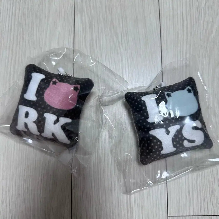 [BUNJANG] NCT WISH Riku &amp; Yushi Cushion Keyring / (새상품)엔시티위시 리쿠유우시 쿠션 키링