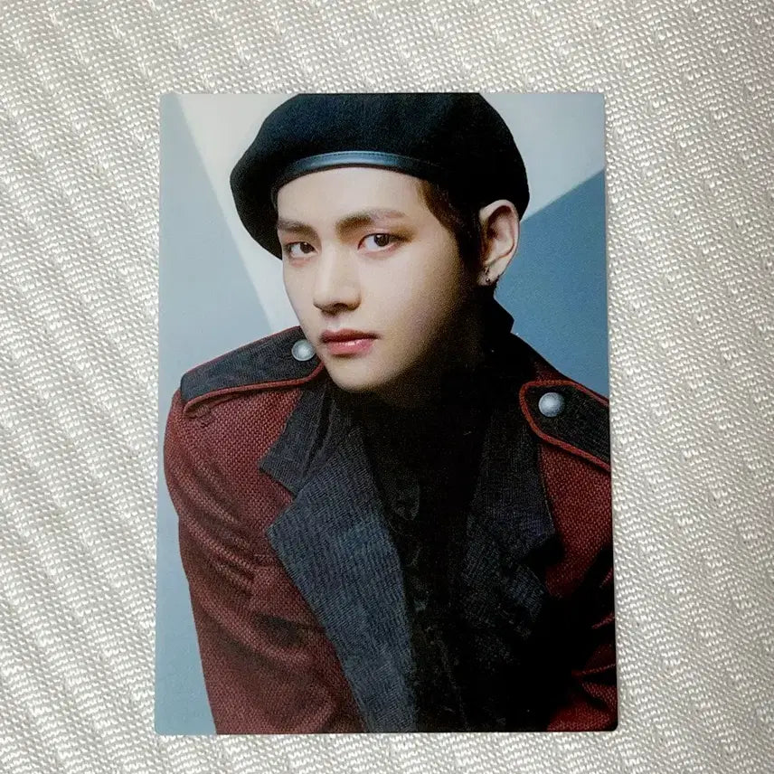 [BUNJANG] BTS The Best Japan Album V Photocard / 방탄 bts 더베스트 the best 일본 앨범 태형 뷔 포카